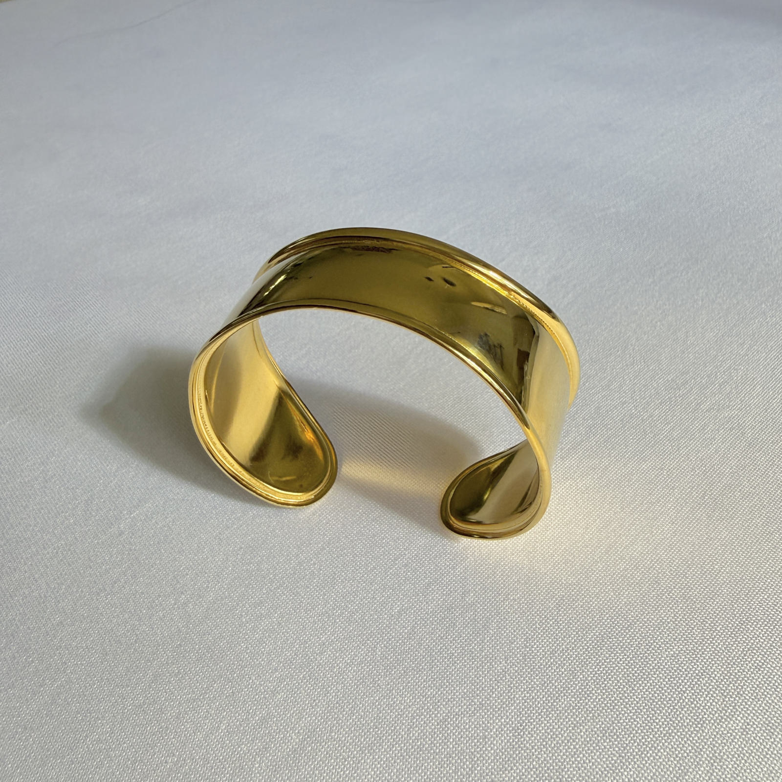 Sculpted Wave Gold Cuff