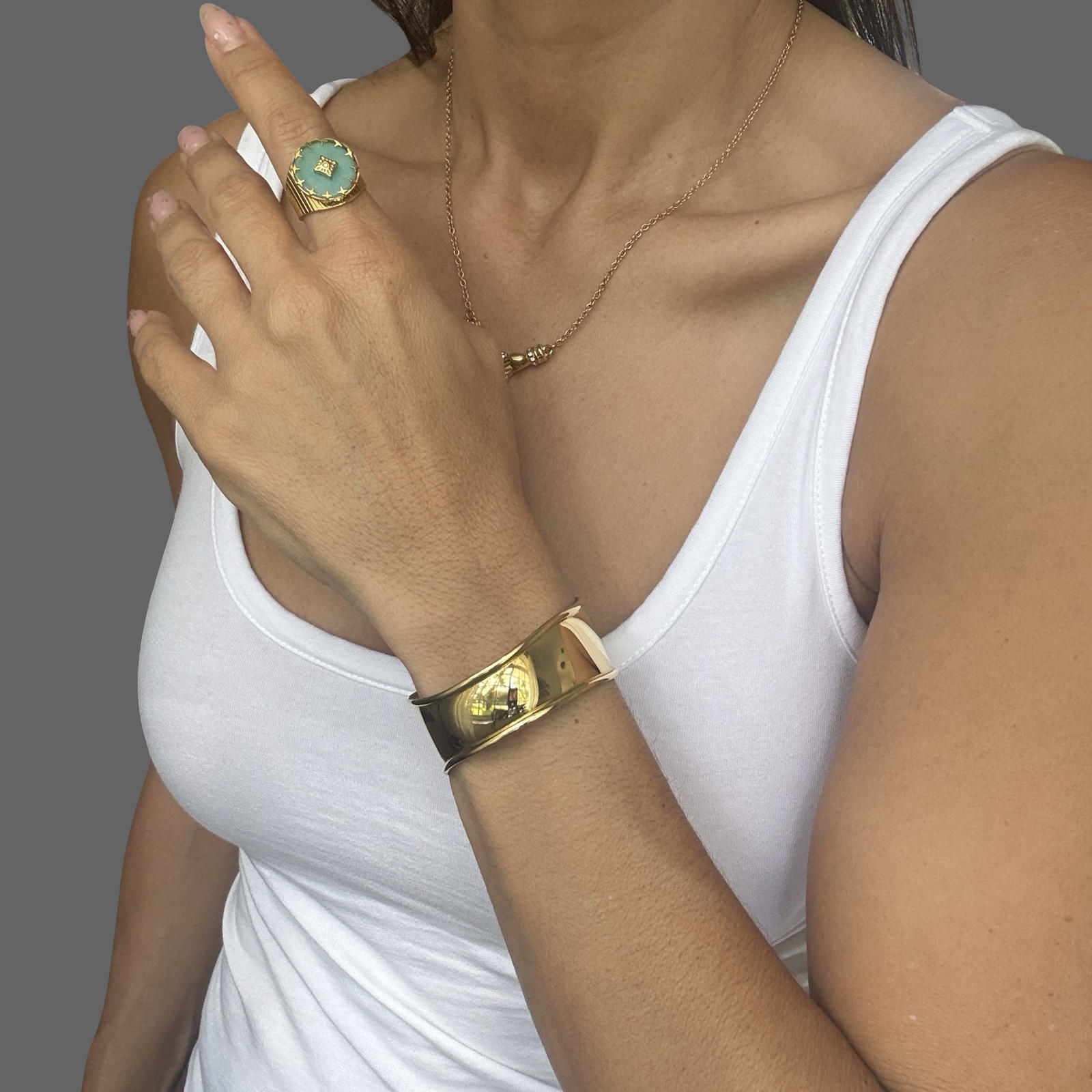 Sculpted Wave Gold Cuff - Image 3